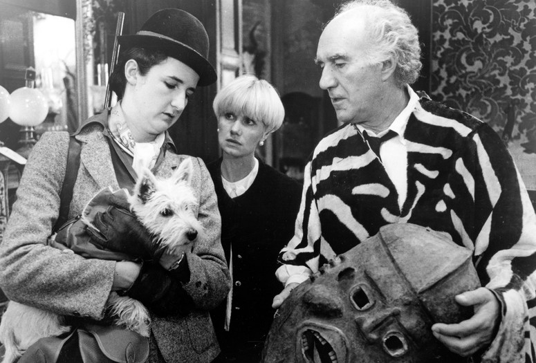 Milou en mai (May Fools). 1990. France/Italy. Directed by Louis Malle. Courtesy Orion Classics/Photofest
