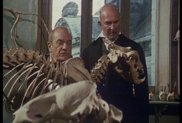 Bouvard et Pécuchet (Bouvard and Pecuchet). 1989. Directedby Jean-Daniel Verhaeghe. Courtesy Lagardère Studios Distribution.
