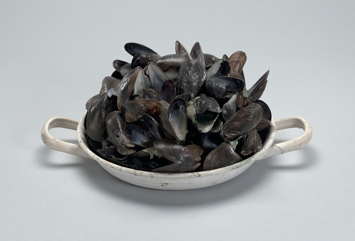 Marcel Broodthaers. Pot of Mussels. 1968