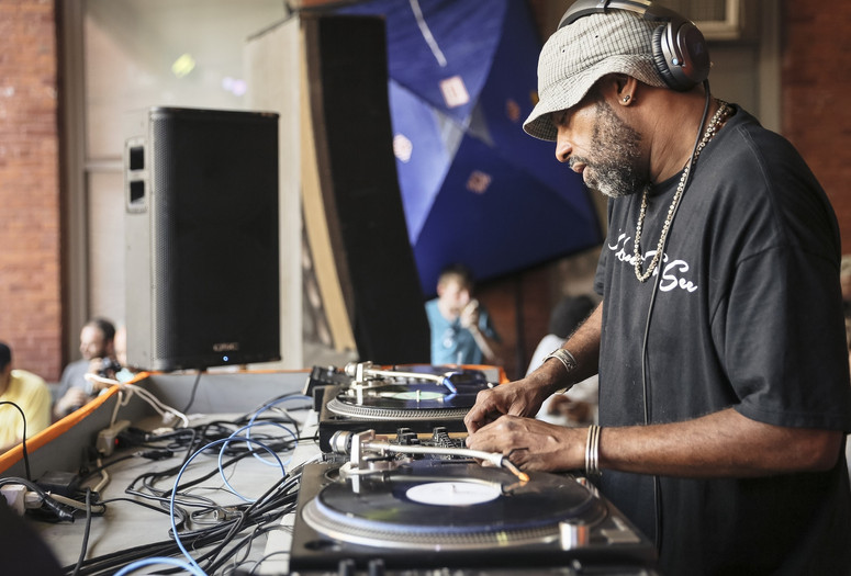 Warm Up on July 2, 2016, presented at MoMA PS1 as part of Warm Up 2016. Photo by Charles Roussel.