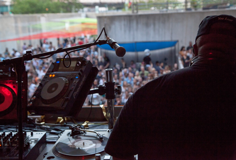Warm Up on June 11, 2016, presented at MoMA PS1 as part of Warm Up 2016. Photo by Derek Schultz.