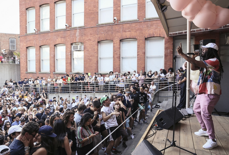 Warm Up on June 25, 2016, presented at MoMA PS1 as part of Warm Up 2016. Photo by Charles Roussel.