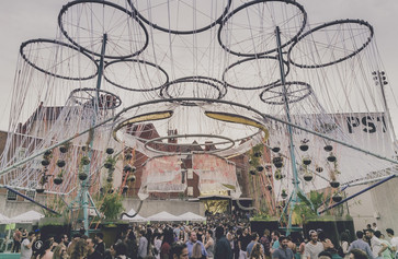 Warm Up on August 8, 2015, presented at MoMA PS1 as part of Warm Up 2015. Photo by Charles Roussel.