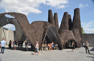Warm Up on July 18, 2009, presented at MoMA PS1 as part of Warm Up 2009. Photo courtesy of MoMA PS1.