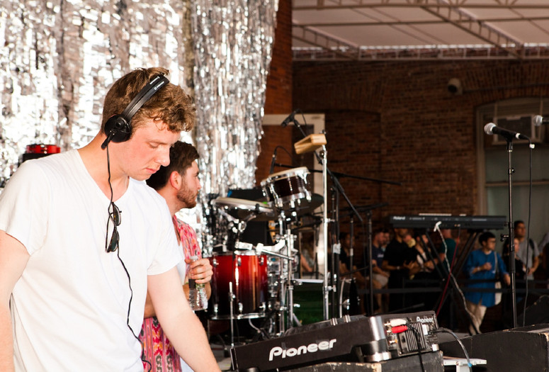Warm Up on September 3, 2011, presented at MoMA PS1 as part of Warm Up 2011. Photo by Jacqueline Innacone.
