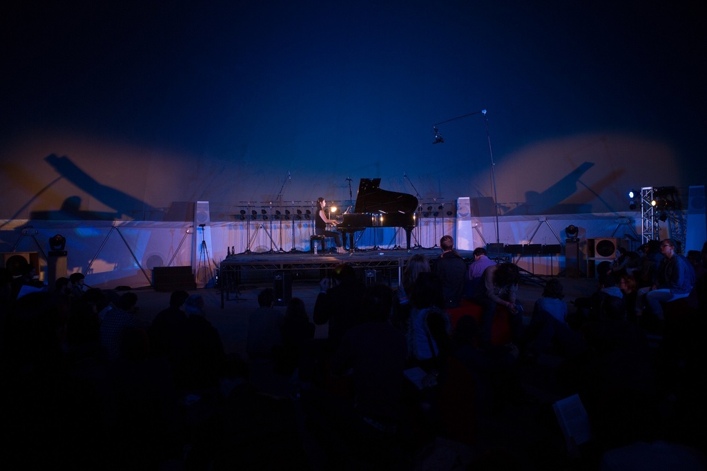 New Amsterdam presents Sound / Source on October 19, 2014, presented at MoMA PS1 as part of VW Sunday Sessions 2014-2015. Photo by Charles Roussel.