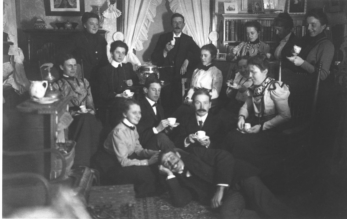 Members of the Hampton Camera Club having tea, c. 1900