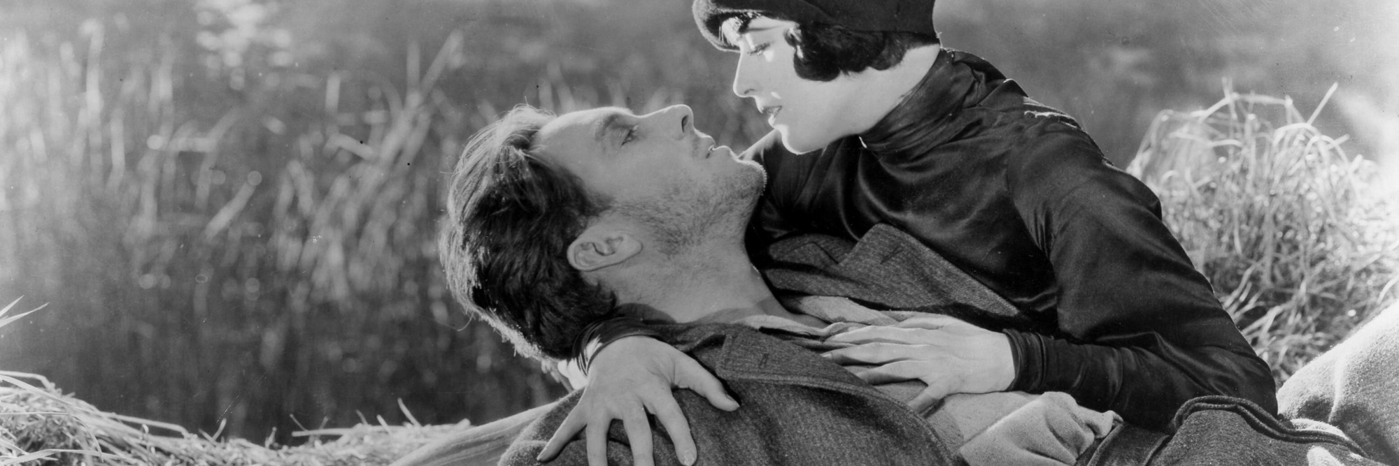 Sunrise: A Song of Two Humans. 1927. USA. Directed by F. W. Murnau. Courtesy Fox Film Corporation/Photofest