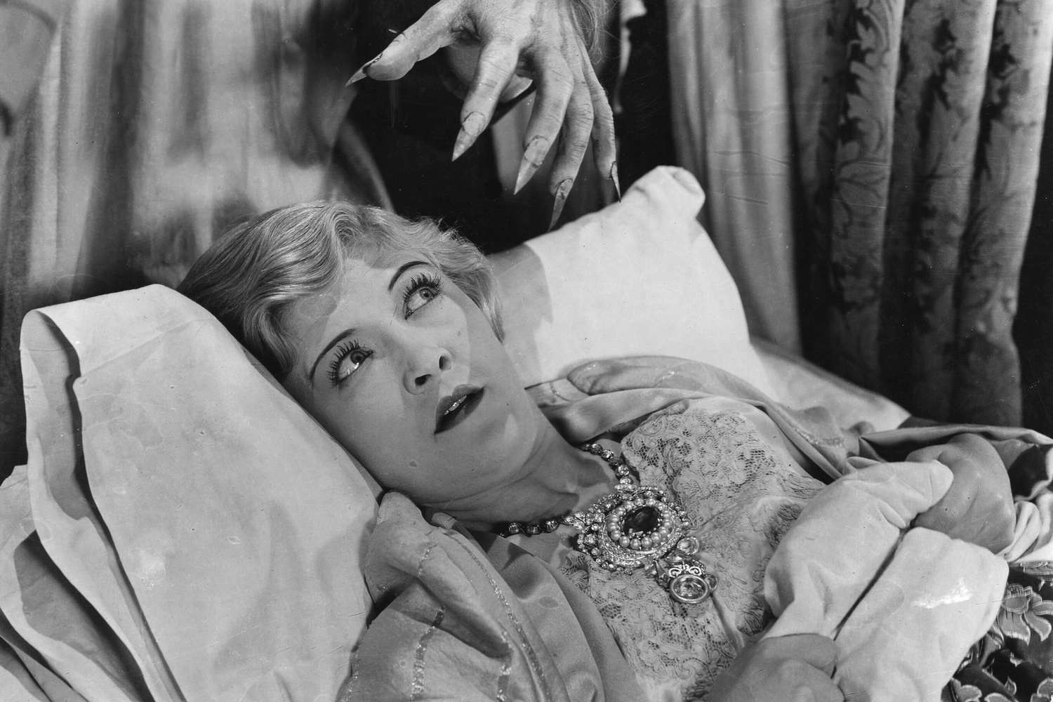 The Cat and the Canary. 1927. USA. Directed by Paul Leni. Courtesy Photofest