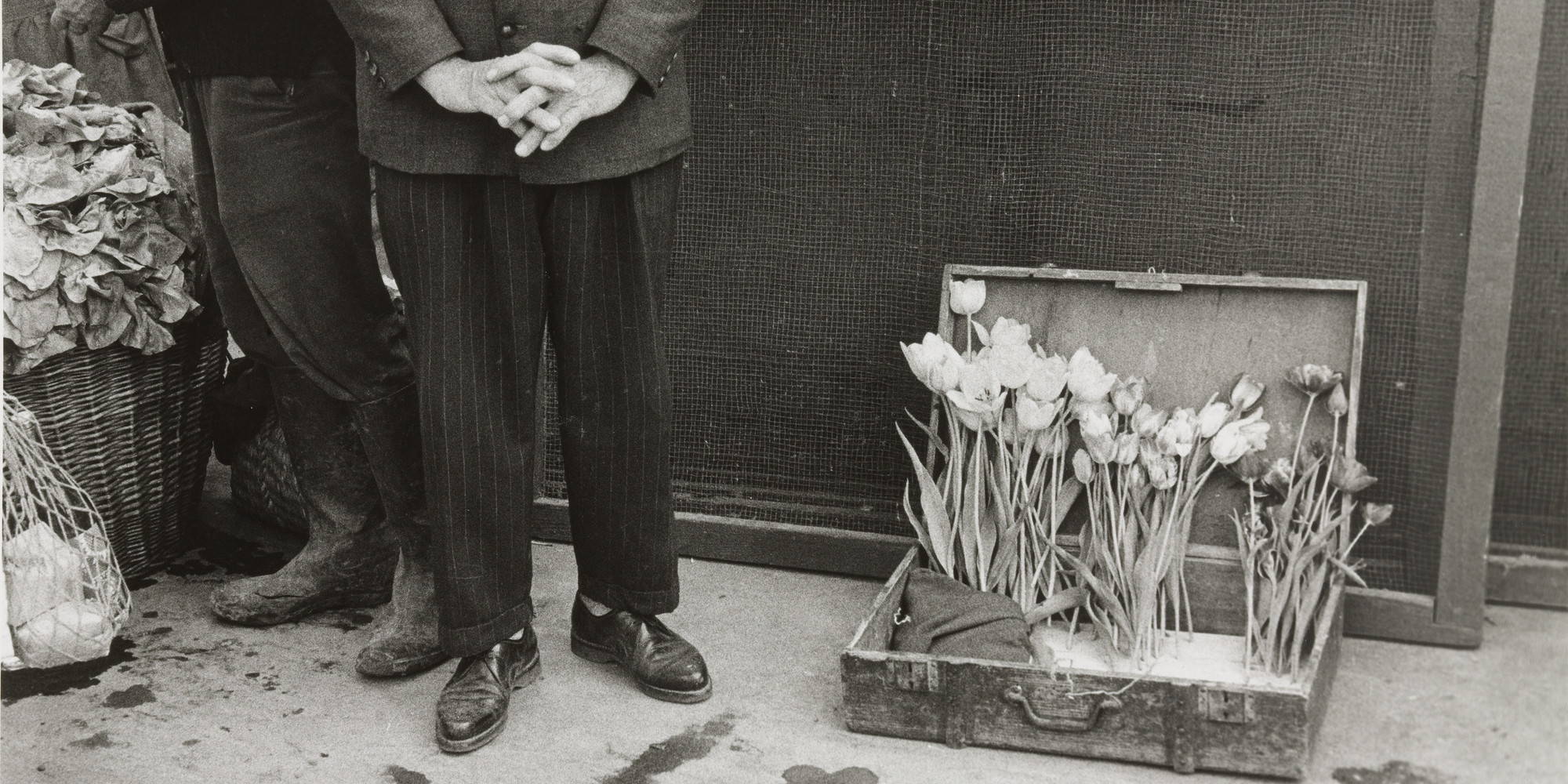 Robert Frank. Paris. 1950. Gelatin silver print. Gift of the artist. © 2017 Robert Frank