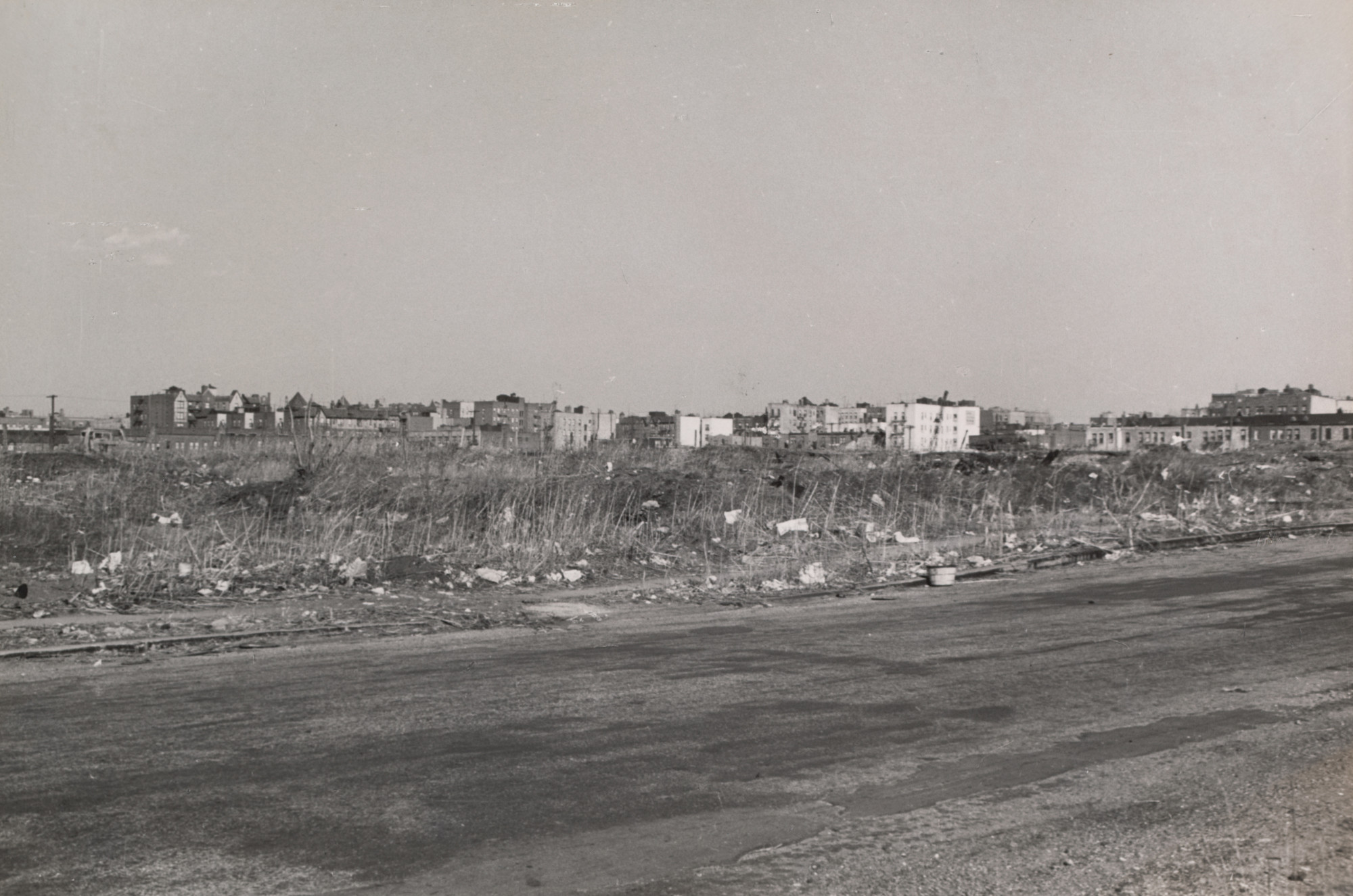 Rudy Burckhardt. _Untitled_. 1940. Gelatin silver print. 6 3/8 x 9 3/8" (16.2 x 23.8 cm). Gift of CameraWorks, Inc. and Purchase. © 2019 Rudy Burckhardt / Artists Rights Society (ARS), New York