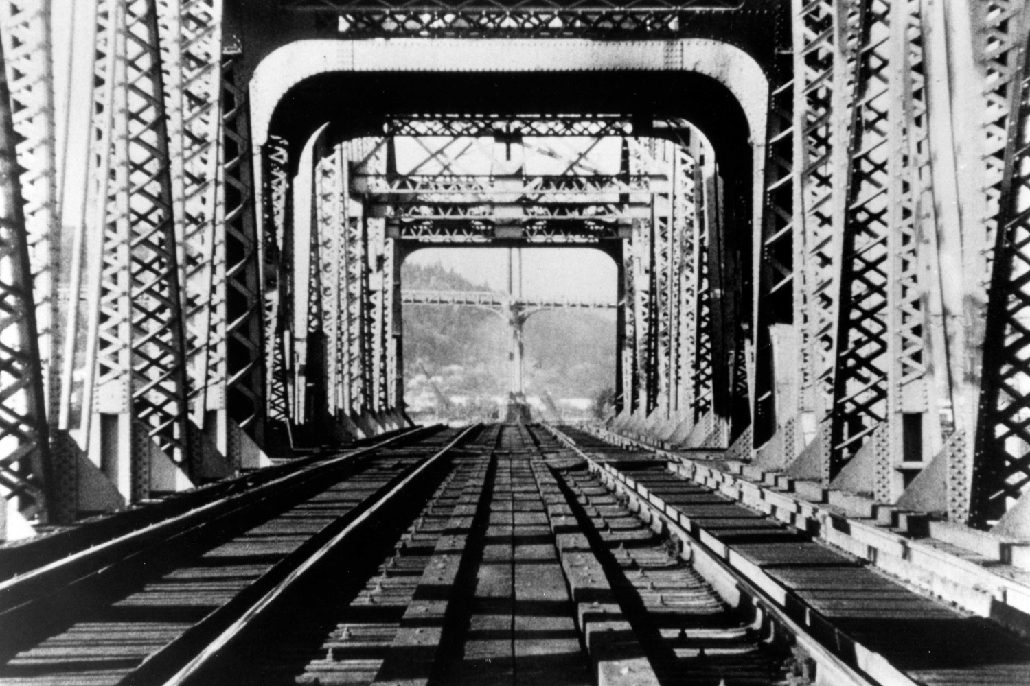 Railroad Turnbridge. 1969. USA. Directed by Richard Serra