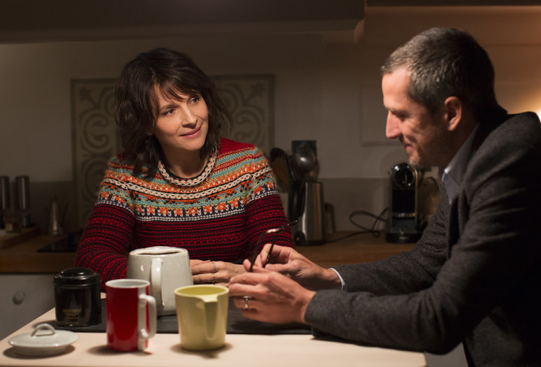 Non-Fiction. 2018. Directed by Olivier Assayas. Courtesy IFC Films