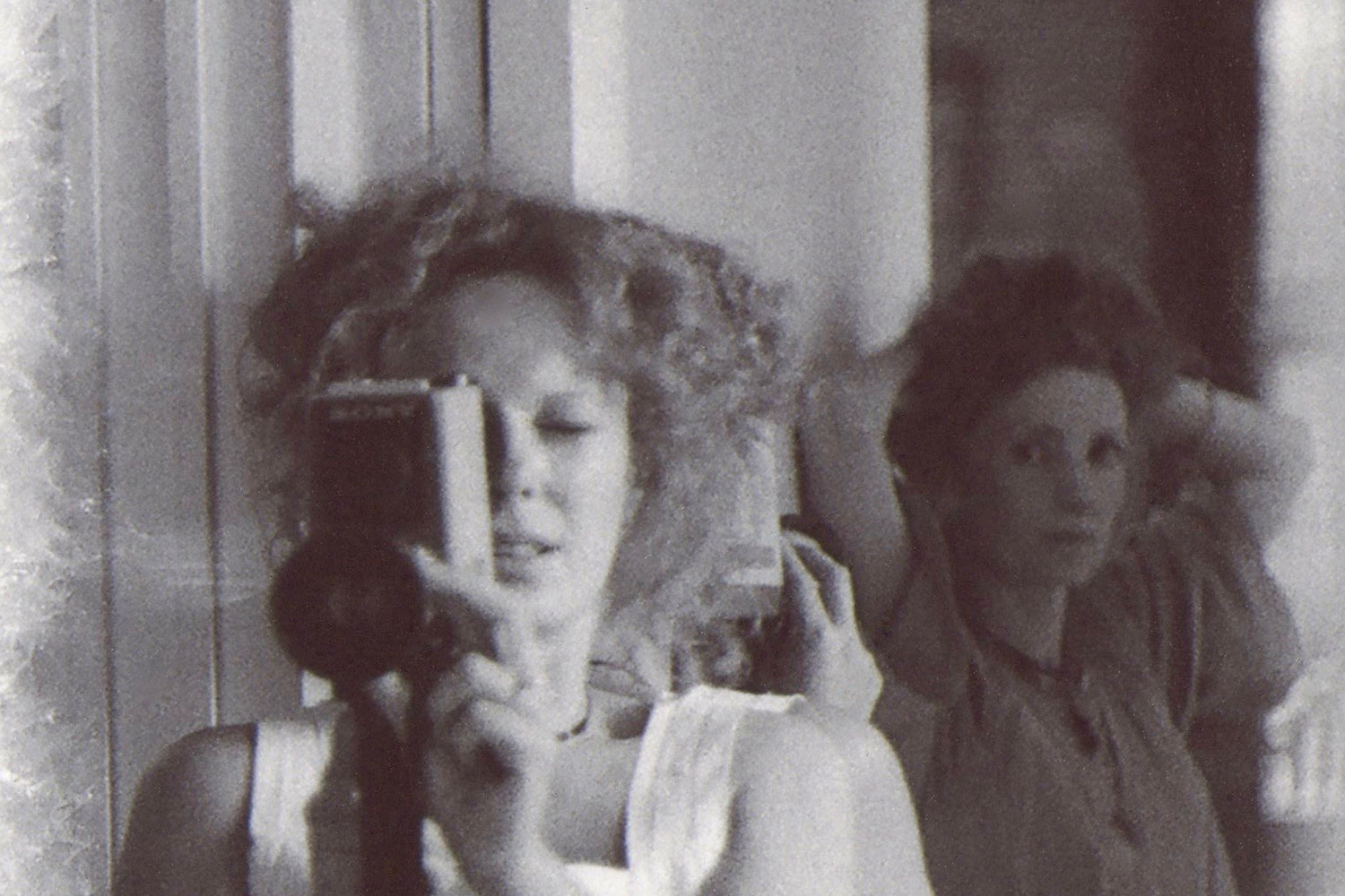 Delphine & Carole. 2019. France/Switzerland. Directed by Callisto McNulty. Courtesy MPM Film.