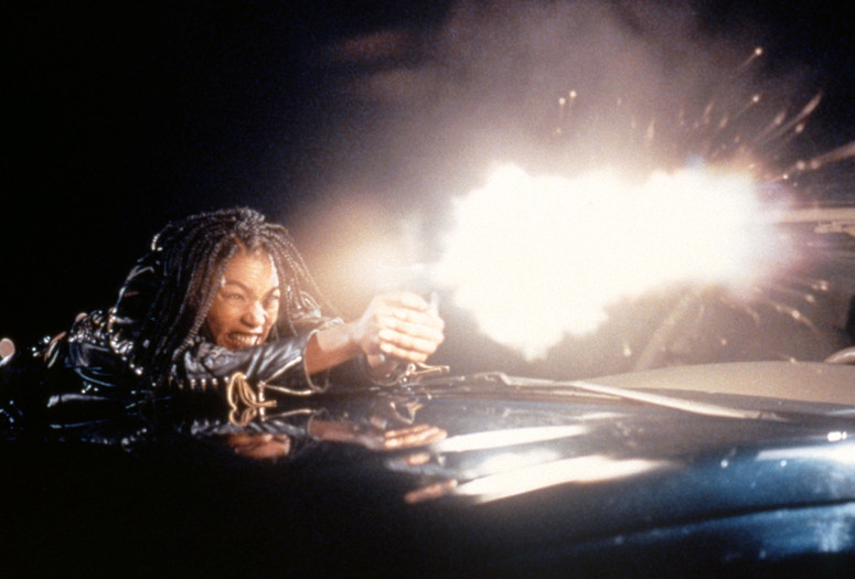 Strange Days. 1995. USA. Directed by Kathryn Bigelow. Courtesy Everett Collection