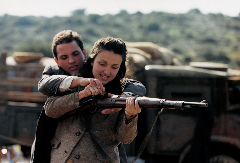 Kedma. 2002. Israel/Italy/France. Directed by Amos Gitai. Courtesy AGAV Films