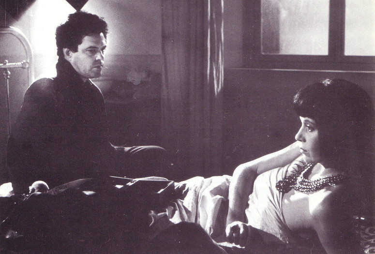 Berlin-Jerusalem. 1989. Israel/Netherlands/Italy/France/Great Britain. Directed by Amos Gitai. Courtesy AGAV Films