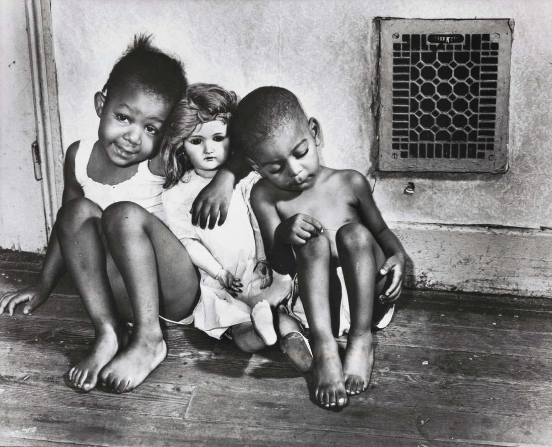 Gordon Parks. Children with Doll, Washington, D.C. 1942