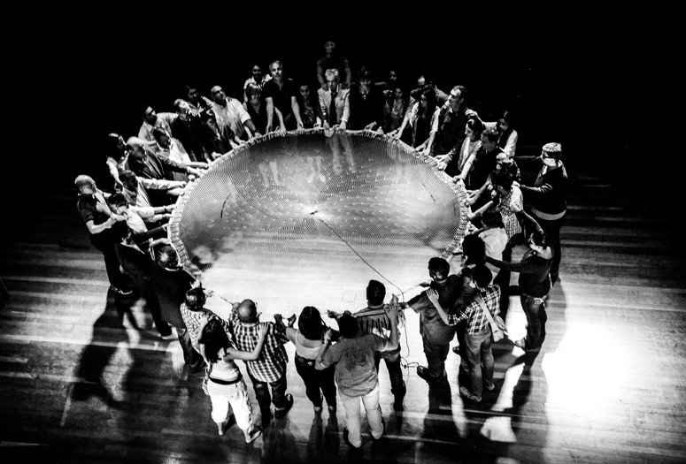 Carolina Caycedo. Atarraya. 2015. Performance, After Landscape, Seminario Fundación Cisneros, Caracas. Courtesy the artist