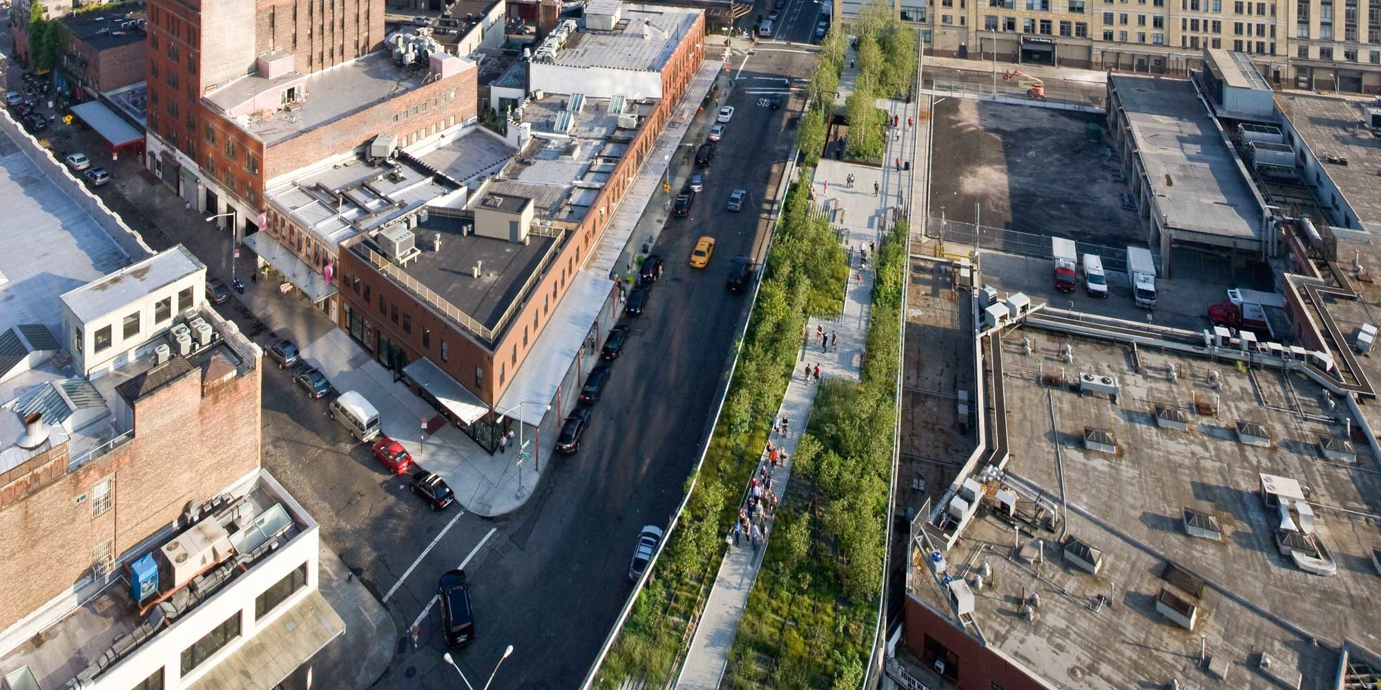 James Corner Field Operations (Project Lead), Diller Scofidio + Renfro, and Piet Oudolf. The High Line, New York, NY. 2005. Photo by Iwan Baan, courtesy of Diller Scofidio + Renfro