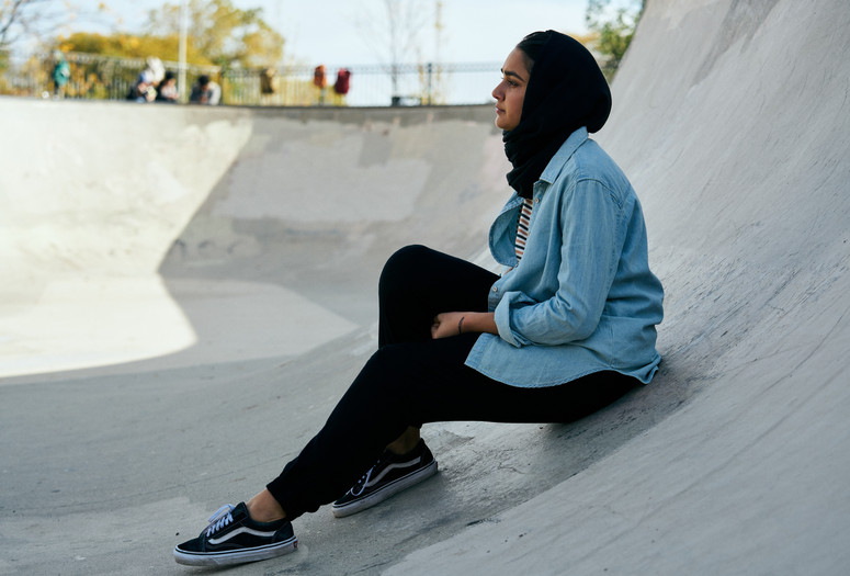 Hala. 2019. USA. Directed by Minhal Baig. Courtesy of Apple