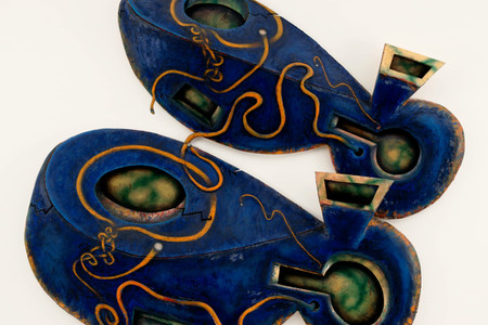 Elizabeth Murray. Dis Pair. 1990. Oil and plastic cap on canvas and wood, two parts, 10&#39; 2 1/2&#34; x 10&#39; 9 1/4&#34; x 13&#34; (331.3 x 328.3 x 33 cm). © 2018 Estate of Elizabeth Murray / Artists Rights Society (ARS), New York. Photo: John Wronn