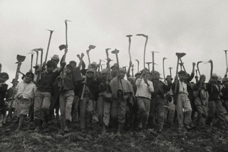 Nuestra voz de tierra, memoria y futuro (Our Voice of Earth, Memory and Future). 1981. Colombia. Directed and written by Marta Rodríguez and Jorge Silva. Courtesy Arsenal Berlin