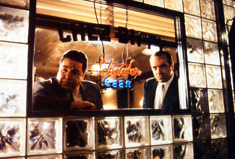 A Bronx Tale. 1993. USA. Directed by Robert De Niro. Courtesy Savoy Pictures/Everett Collection
