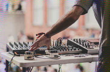 Warm Up on June 28, 2014, presented at MoMA PS1 as part of Warm Up 2014. Photo by Charles Roussel.