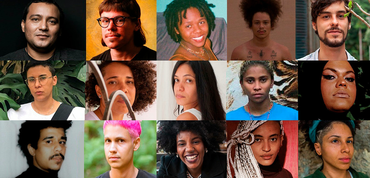 Artistas en el programa de estudio que ocurrió durante octubre-noviembre de 2020, mientras que la exposición Trienal se retrasó debido a COVID-19. Artistas mostradas, de izquierda a derecha: (fila superior) Denilson Baniwa, Ella Vieira, Castiel Vitorino Brasileiro, Davi de Jesus do Nascimento, Denise Alves-Rodrigues; (fila del medio) Rebeca Carapiá, Sallisa Rosa, Gê Viana, Iagor Peres, Jonas Van Holanda; (fila inferior) Juliana dos Santos, Laís Machado, Pedro Victor Brandão, Luana Vitra, Ventura Profana