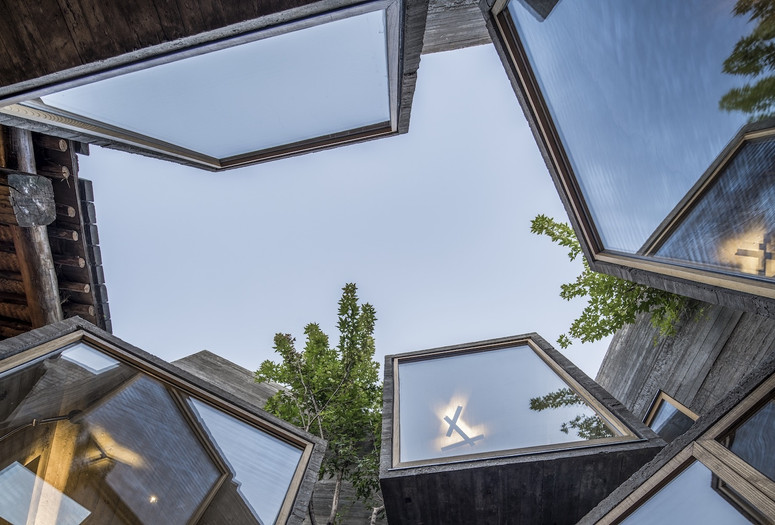 Zhang Ke. Micro-Hutong, Beijing, China. 2016. C-print, 24 × 30" (61 × 76.2 cm). Architectural firm: ZAO/standardarchitecture. Committee on Architecture and Design Funds. © 2021 Zhang Ke
