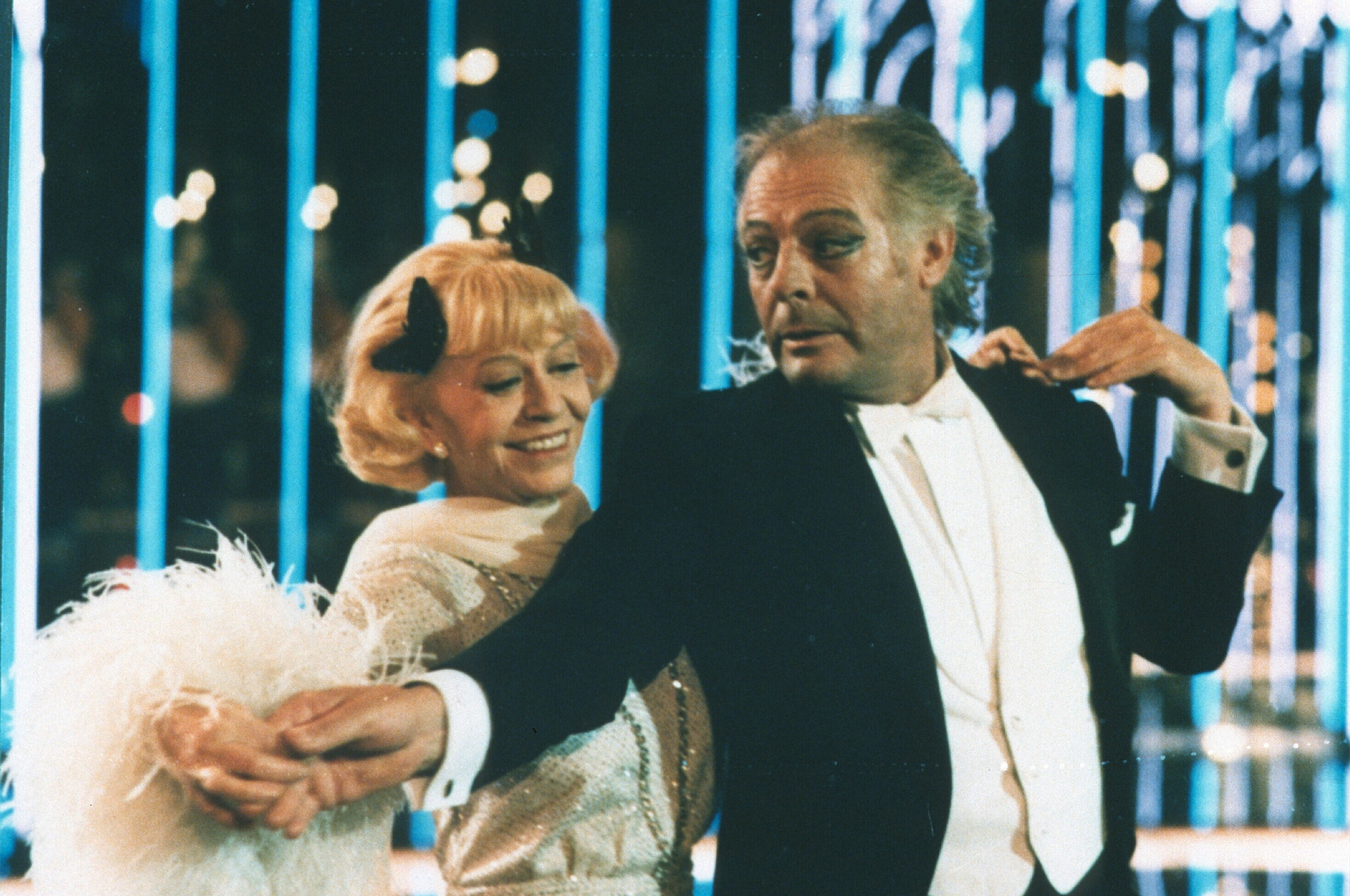 Verhuizer Stamboom min Ginger e Fred (Ginger and Fred). 1986. Directed by Federico Fellini | MoMA