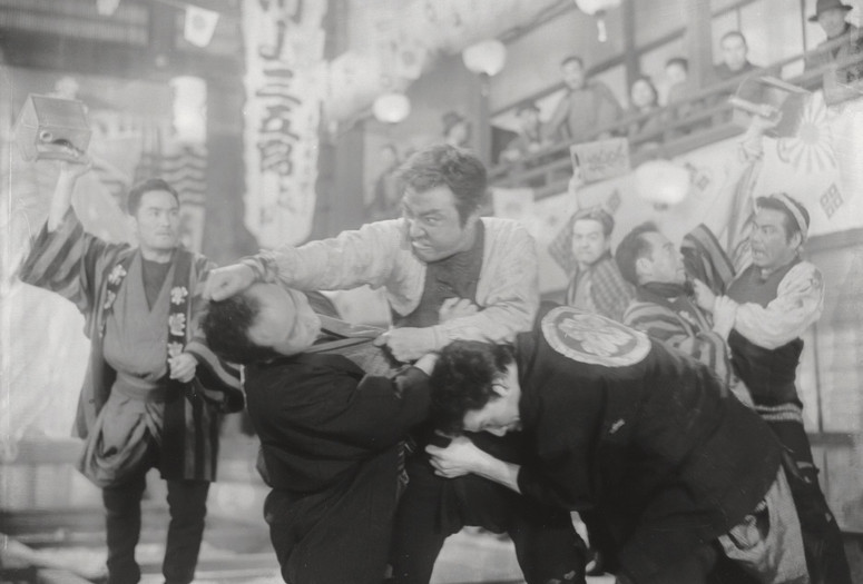 Muhōmatsu no isshō (The Rickshaw Man). 1943. Japan. Directed by Hiroshi Inagaki. Courtesy The Film Foundation