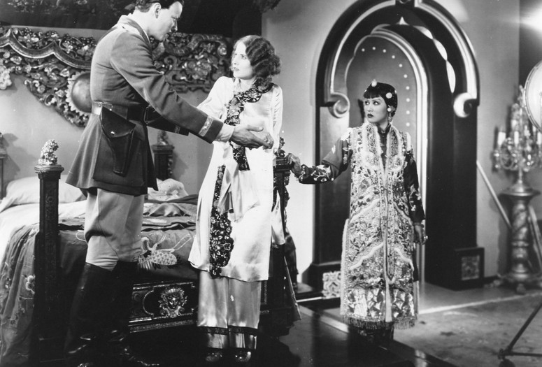 The Bitter Tea of General Yen. 1937. USA. Directed by Frank Capra. Courtesy The Museum of Modern Art Film Stills Archive