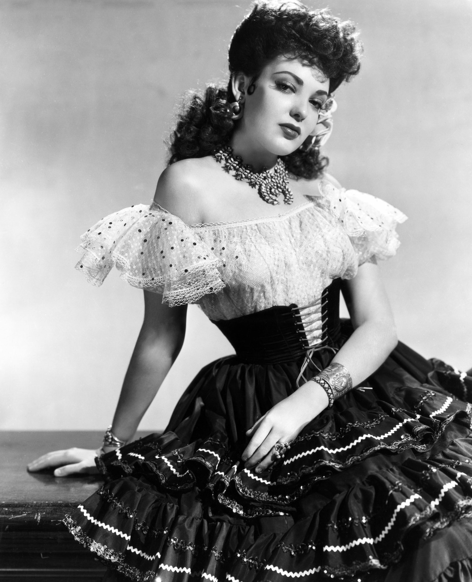 Modern Matinees Linda Darnell, Dark picture