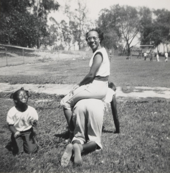 Unknown photographer. Untitled. c. 1960
