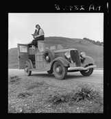 Dorothea Lange, Resettlement Administration photographer, in California. Library of Congress, Prints &amp; Photographs Division, FSA/OWI Collection, LC-DIG-ppmsc-00188
