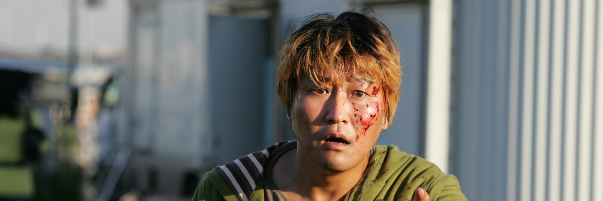Gwoemul (The Host). 2006. South Korea. Directed by Bong Joon-ho. Courtesy of Photofest
