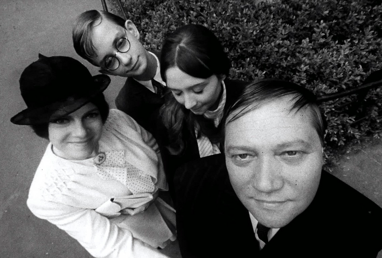 Spalovač mrtvol (The Cremator). 1969. Czechoslovakia. Directed by Juraj Herz. Courtesy of Janus Films