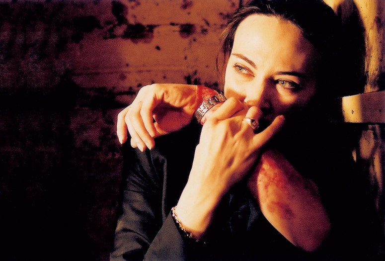 Dans ma Peau (In My Skin). 2002. France. Written and directed by Marina de Van. Courtesy of Everett Collection.