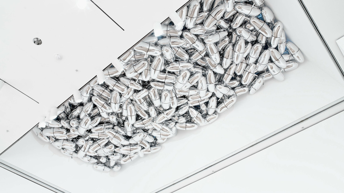 General Idea. Magi© Bullet. 1992. Installation of custom-shaped Mylar balloons. Gift of Mark Krayenhoff. © 2022 General Idea