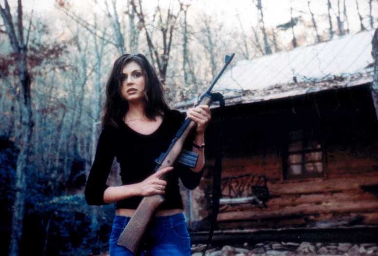Cabin Fever. 2002. USA. Directed by Eli Roth. Courtesy of Everett Collection