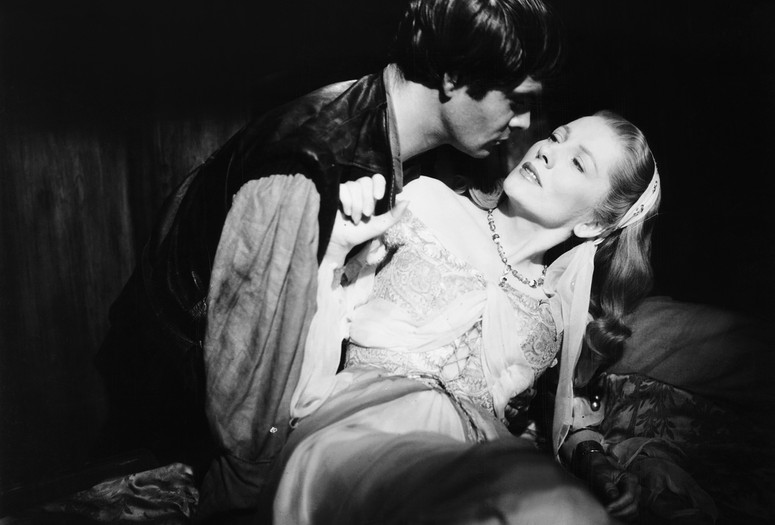 Decameron Nights.1953. United Kingdom/Spain. Directed by Hugo Fregonese. Courtesy Everett Collection