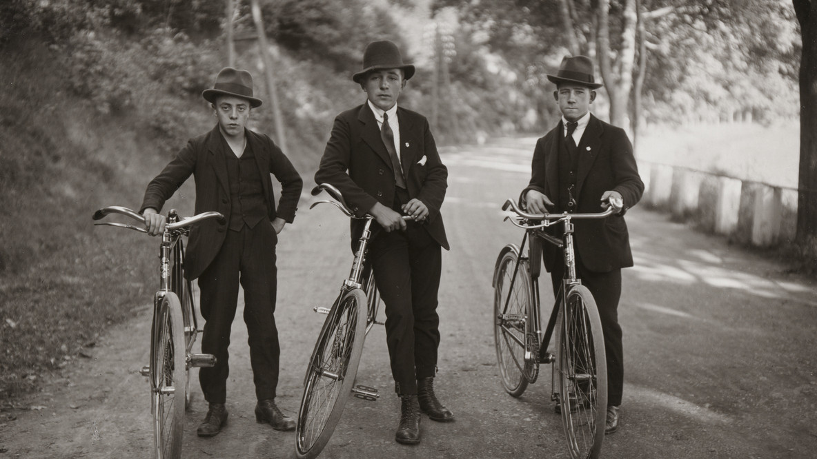 August Sander. Young Farmers. 1926. Gelatin silver print, 10 3/16 x 7 3/8&#34; (25.8 x 18.7 cm). Acquired through the generosity of the family of August Sander. © 2017 Die Photographische Sammlung / SK Stiftung Kultur - August Sander Archiv, Cologne / ARS, NY