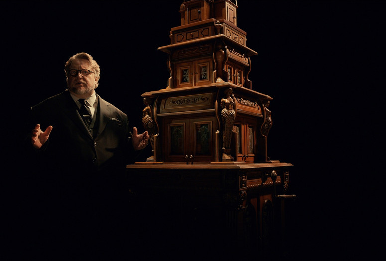Guillermo del Toro's Cabinet of Curiosities: Lot 36. 2021. US. Directed by Guillermo Navarro. Courtesy of Everett Collection,