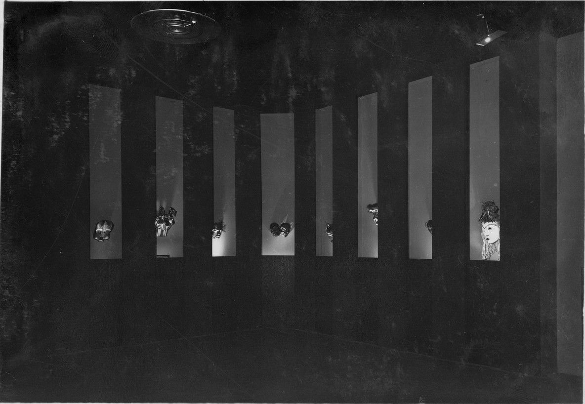 Installation view of the exhibition Indian Art of the United States, showing d’Harnoncourt’s dramatic use of lighting, 1941