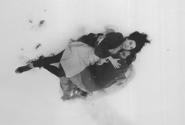 Inside/Out. 1997. Written, directed, photographed and edited by Rob Tregenza. Courtesy of the filmmaker.