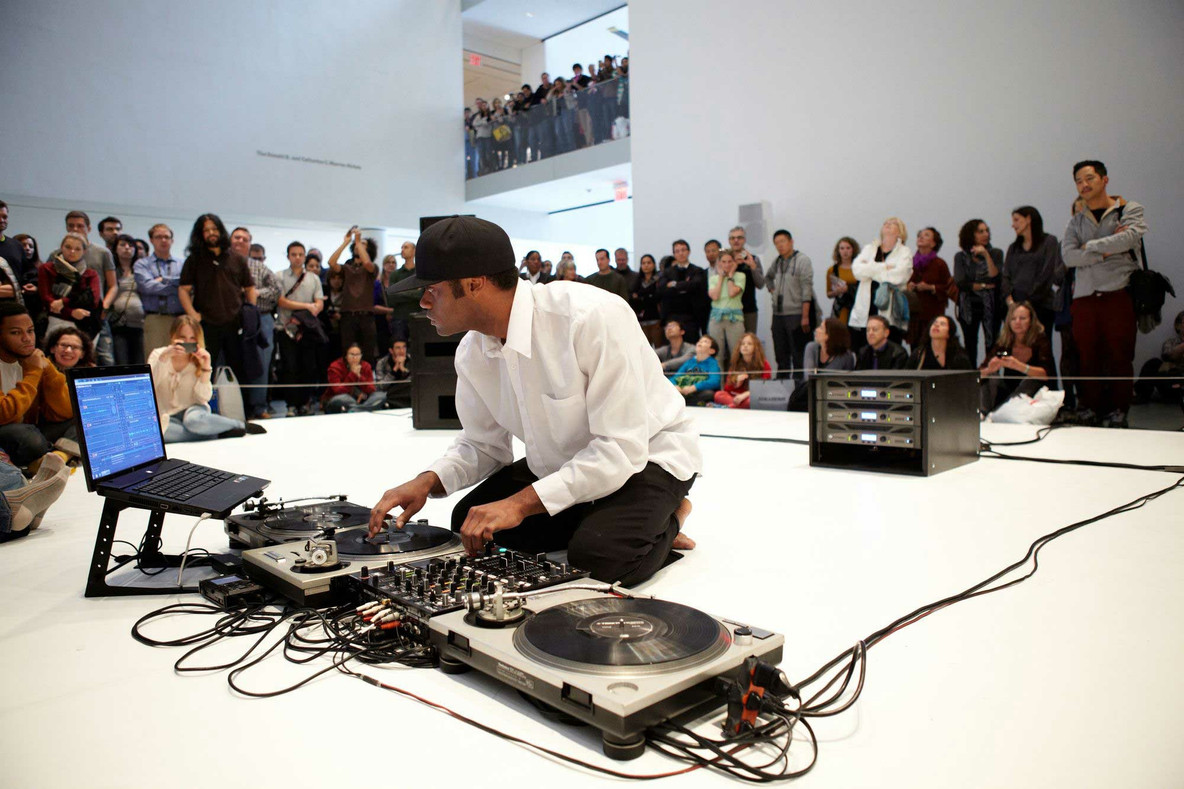 Kevin Beasley performing I Want My Spot Back as part of Some sweet day, October 17–November 14, 2012