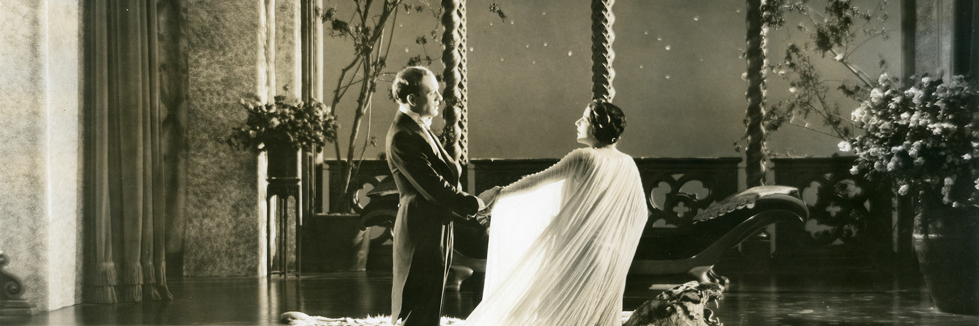 Three Weeks. 1924. USA. Directed by Alan Crosland. The Museum of Modern Art Film Stills Archive