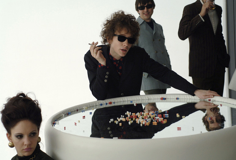 I’m Not There. 2007. USA. Directed by Todd Haynes. Courtesy of Everett Collection